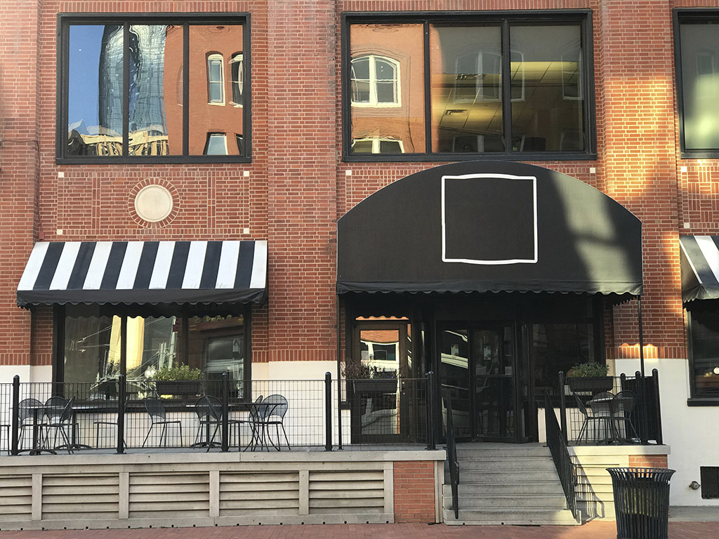 5 Reasons You Should Invest in a Commercial Awning